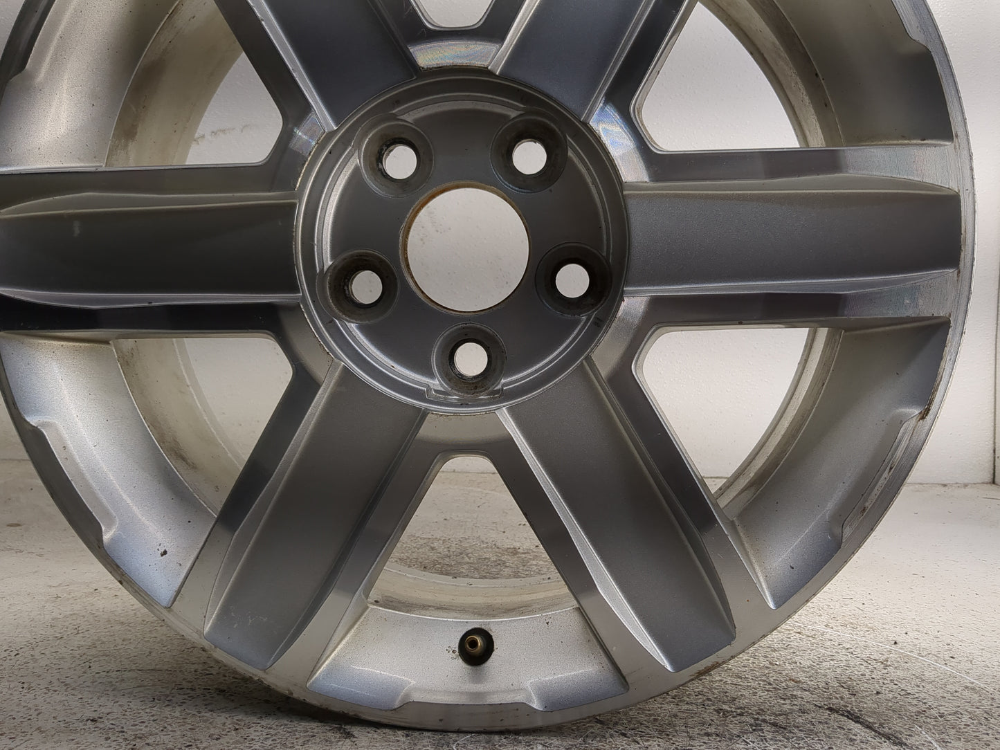 2010-2012 Gmc Terrain Oem Wheel Rim 1361903 - Oemusedautoparts1.com