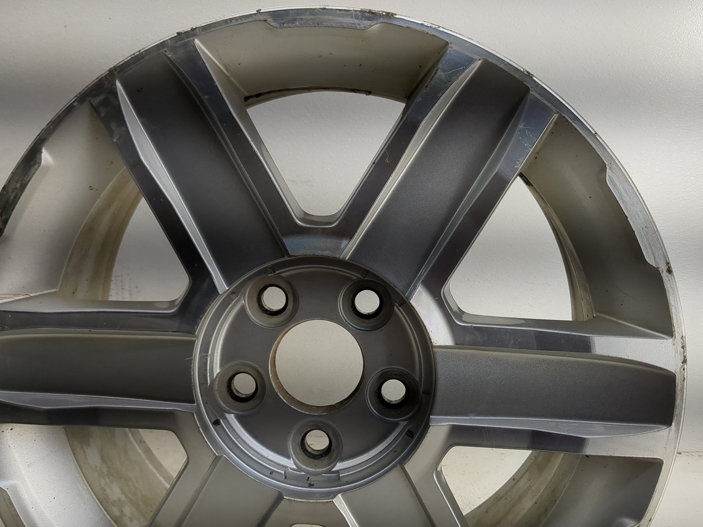 2010-2012 Gmc Terrain Oem Wheel Rim 1361904 - Oemusedautoparts1.com