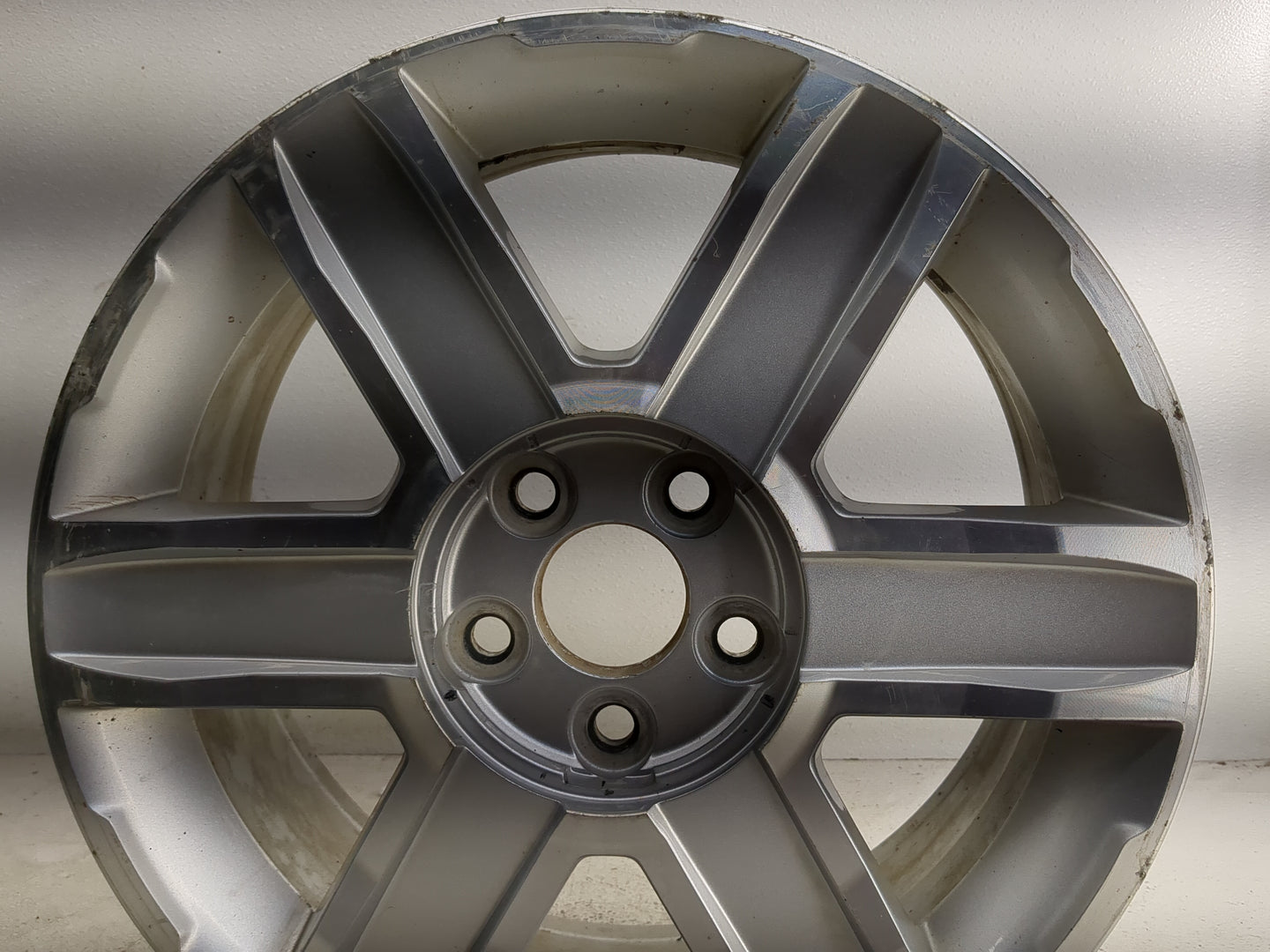 2010-2012 Gmc Terrain Oem Wheel Rim 1361904 - Oemusedautoparts1.com