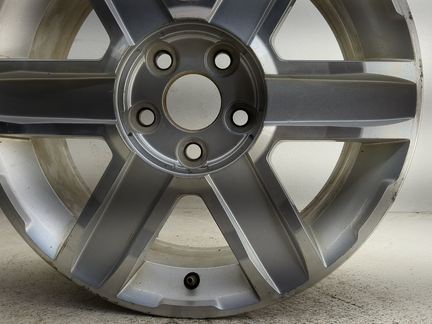 2010-2012 Gmc Terrain Oem Wheel Rim 1361904 - Oemusedautoparts1.com