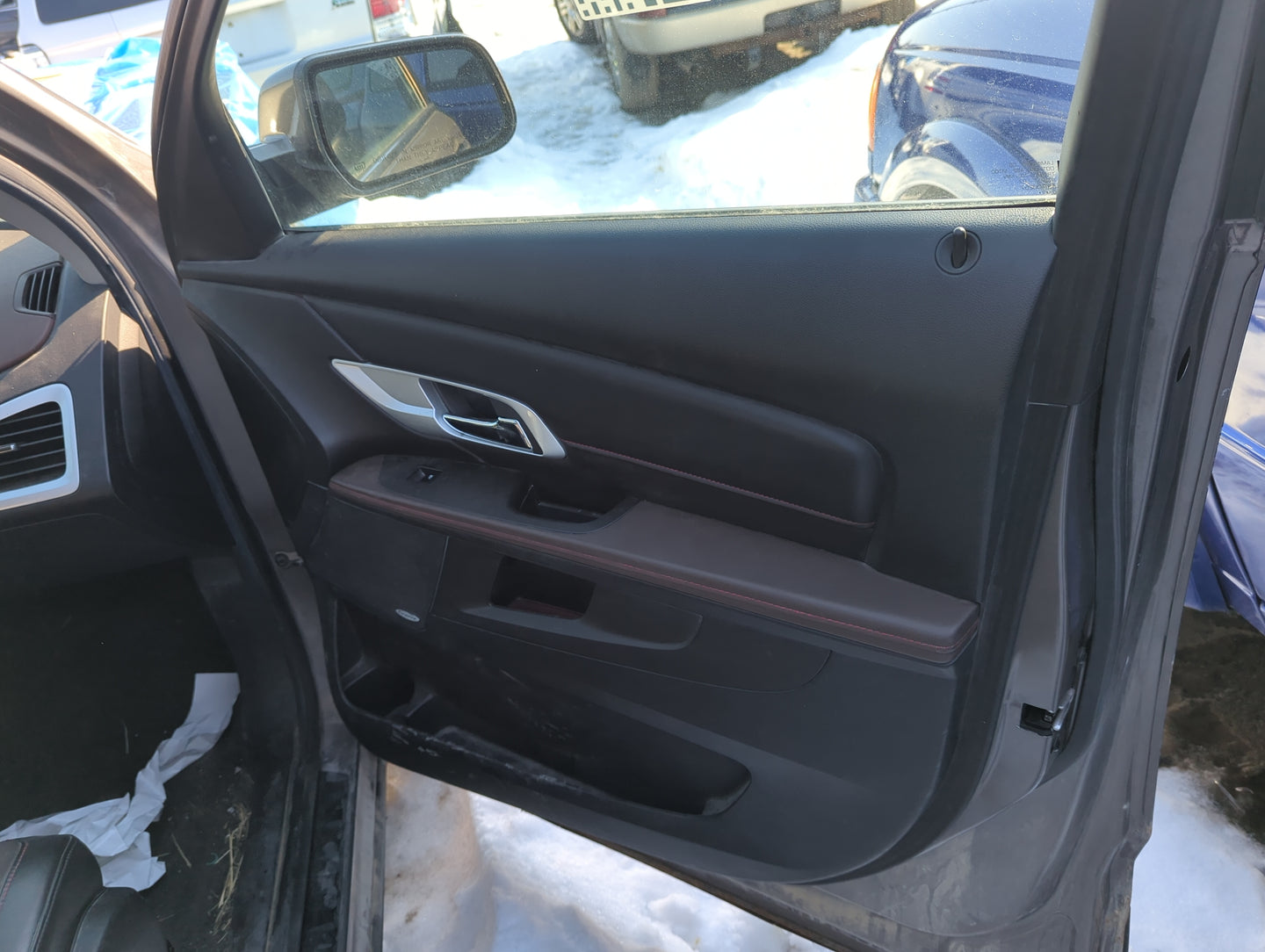 2011 Gmc Terrain Front Right Passenger Interior Door Panel Trim 1365467 - Oemusedautoparts1.com