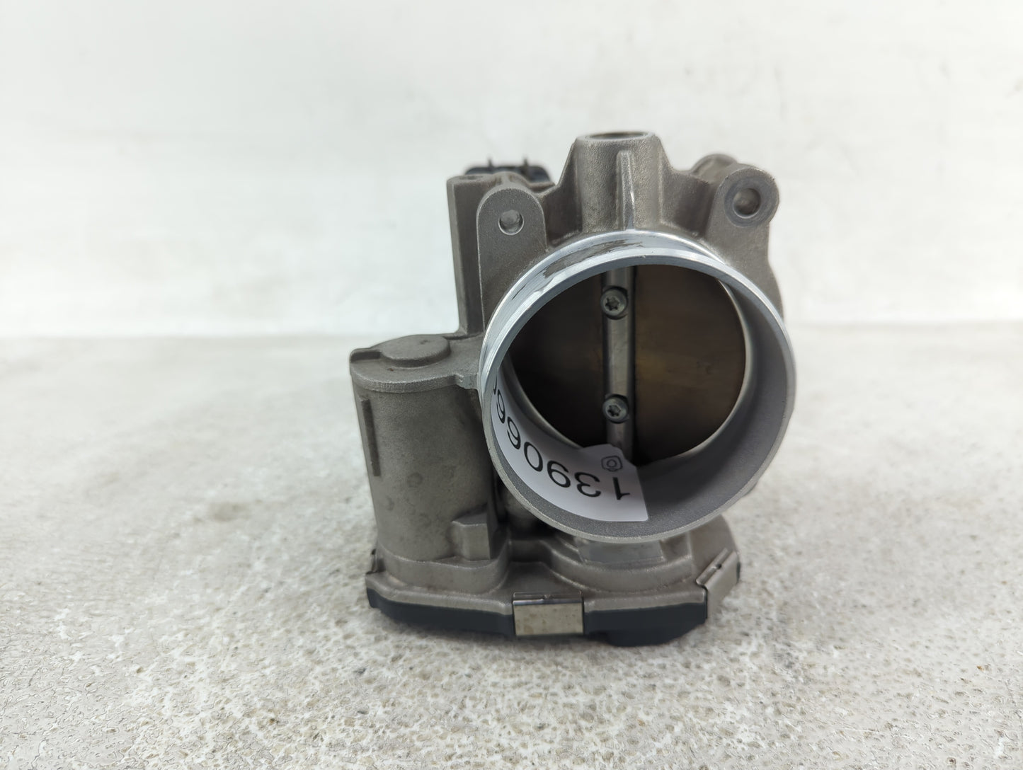 2010-2012 Gmc Terrain Throttle Body Fits Fits 2007 2008 2009 2010 2011 2012 OEM Used Auto Parts - Oemusedautoparts1.com