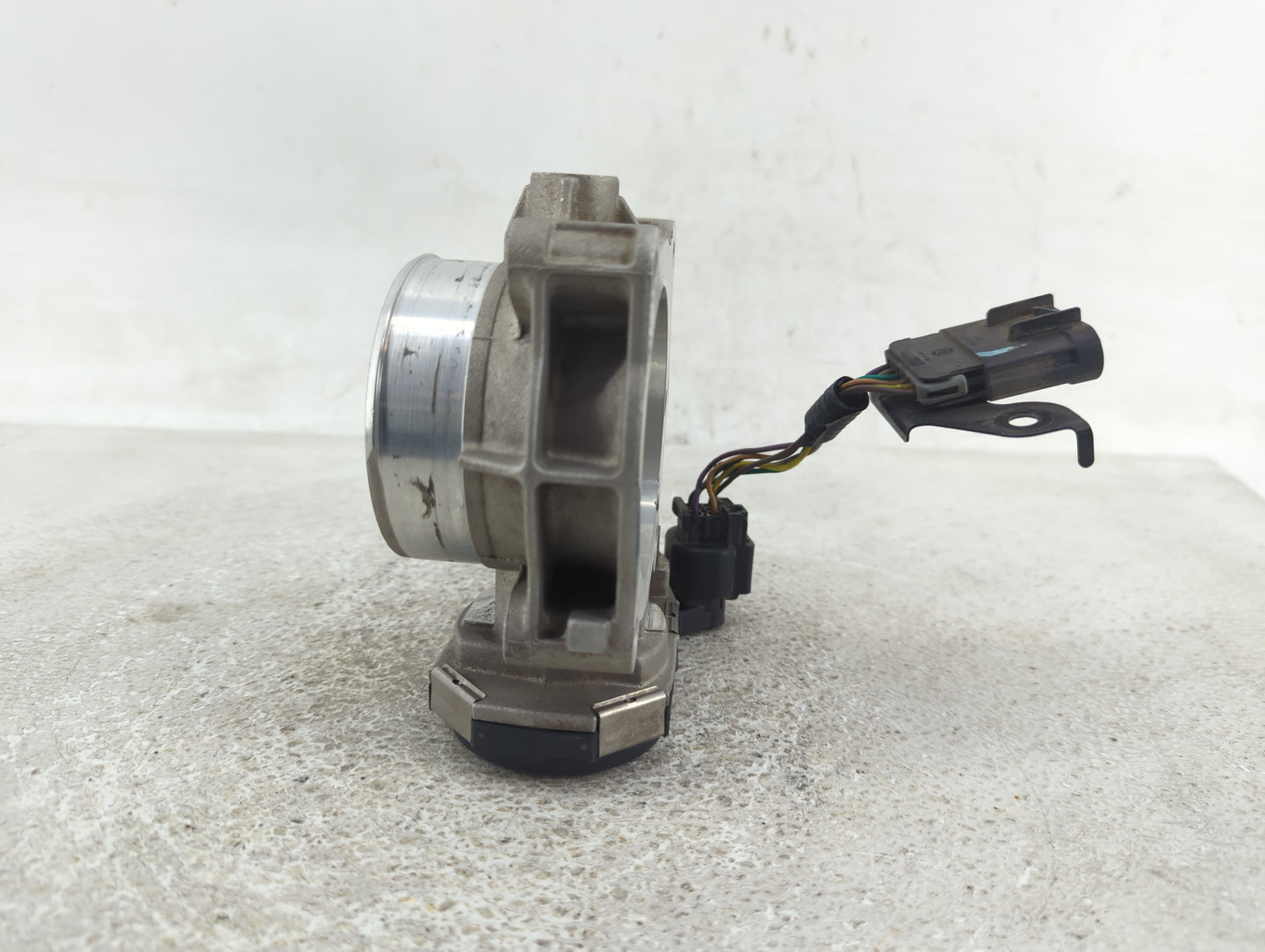 2010-2012 Gmc Terrain Throttle Body Fits Fits 2007 2008 2009 2010 2011 2012 OEM Used Auto Parts - Oemusedautoparts1.com