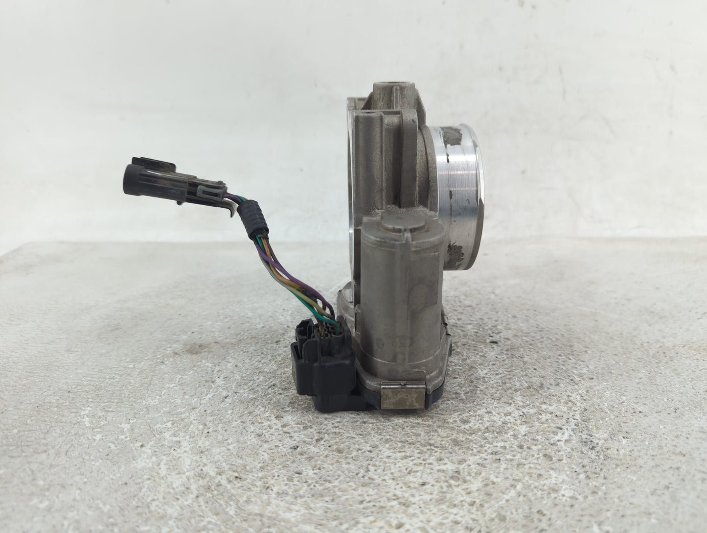 2010-2012 Gmc Terrain Throttle Body Fits Fits 2007 2008 2009 2010 2011 2012 OEM Used Auto Parts - Oemusedautoparts1.com
