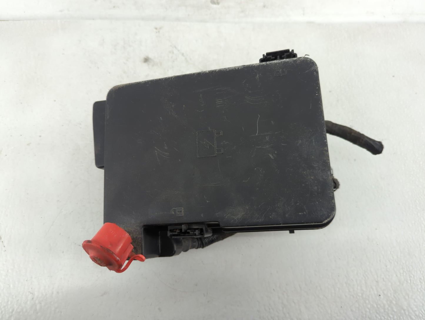 2011 Gmc Terrain Fusebox Fuse Box Panel Relay Module Fits OEM Used Auto Parts - Oemusedautoparts1.com