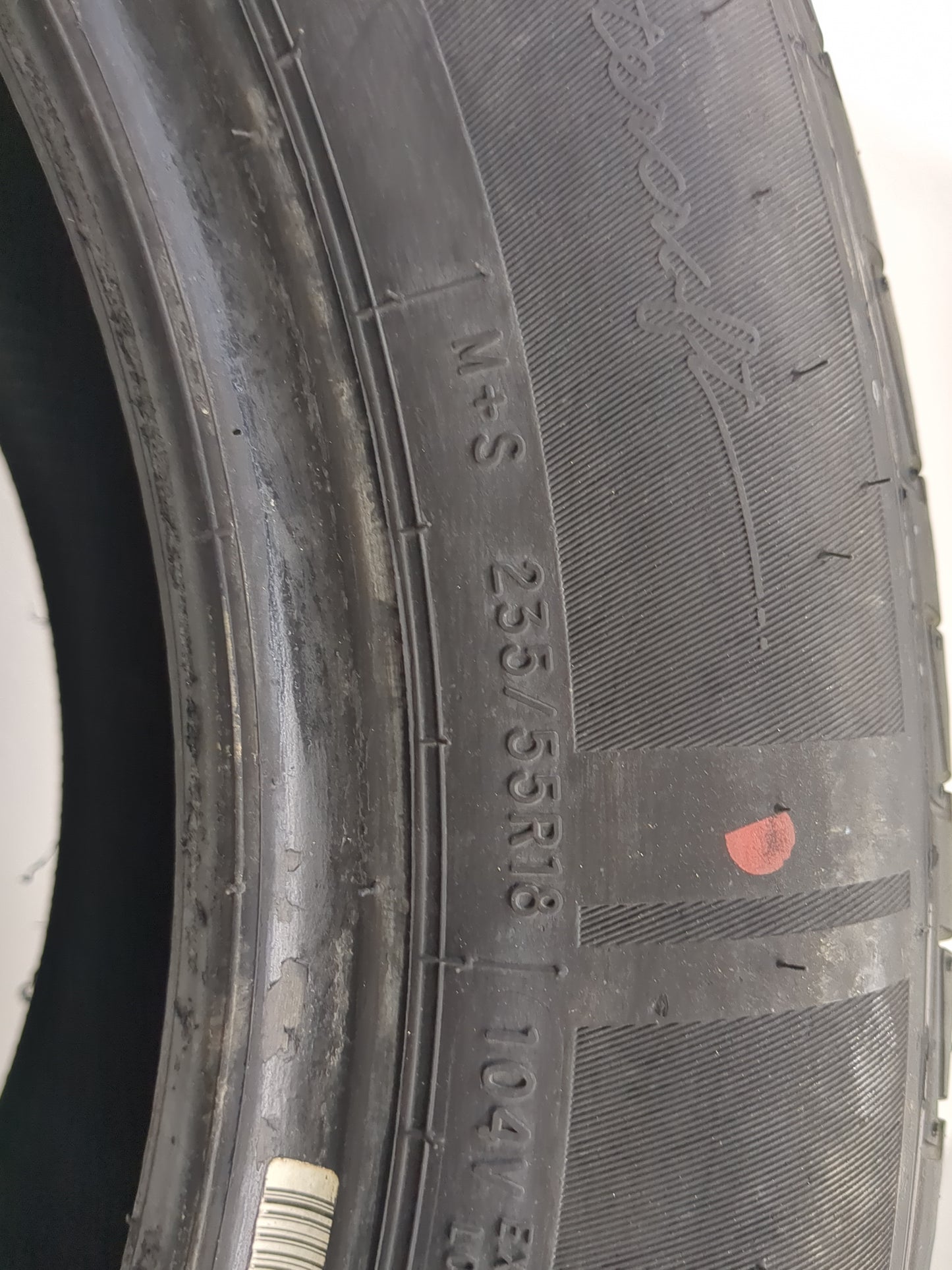 Used Tire 235/55R18 MASTERCRAFT COURSER QUEST PLUS 104V - Tread Depth 10/32 - Oemusedautoparts1.com