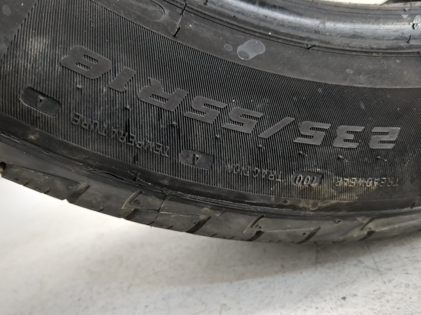 Used Tire 235/55R18 MASTERCRAFT COURSER QUEST PLUS 104V - Tread Depth 10/32 - Oemusedautoparts1.com