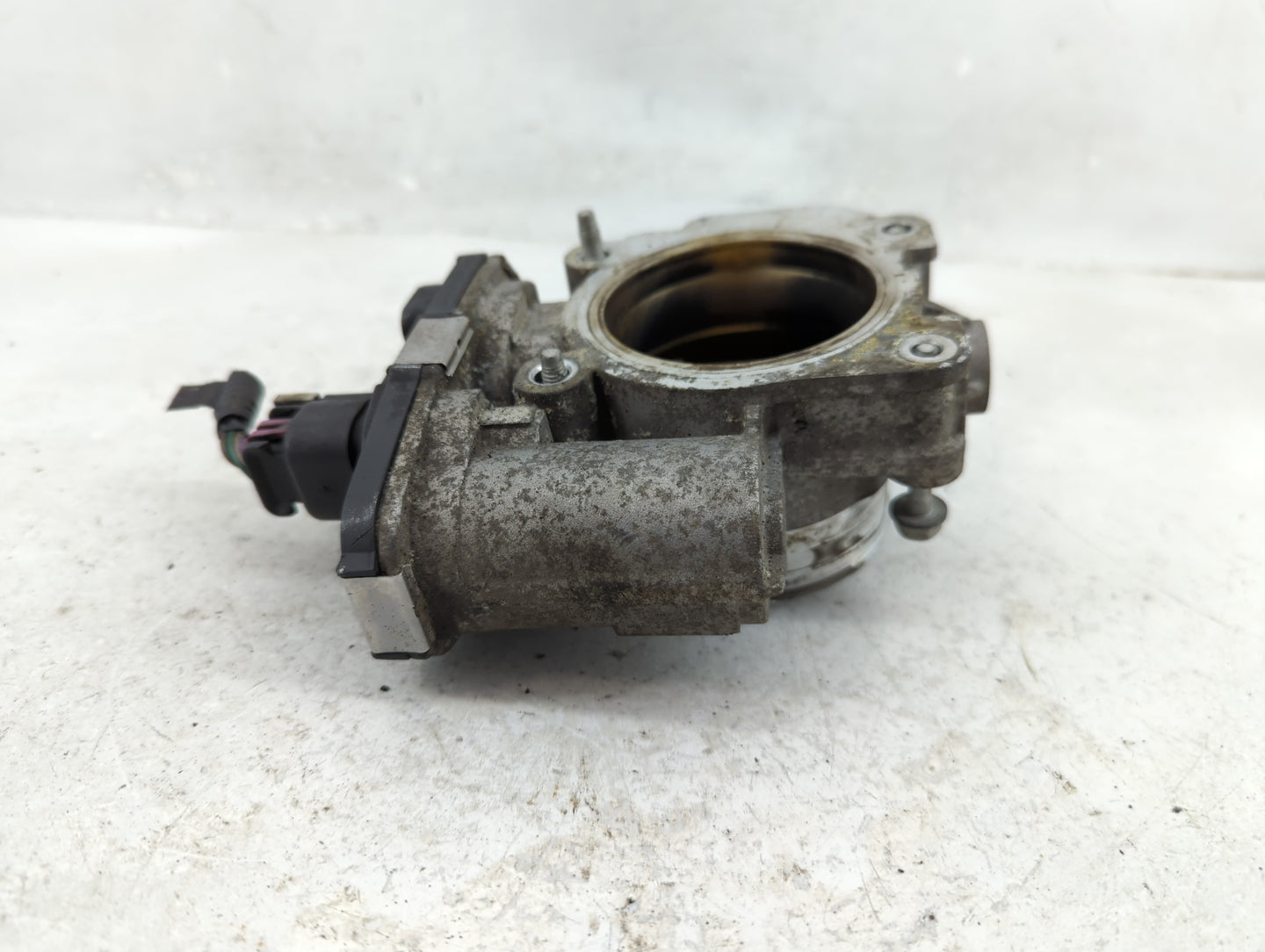 2010-2012 Gmc Terrain Throttle Body Fits Fits 2007 2008 2009 2010 2011 2012 OEM Used Auto Parts - Oemusedautoparts1.com