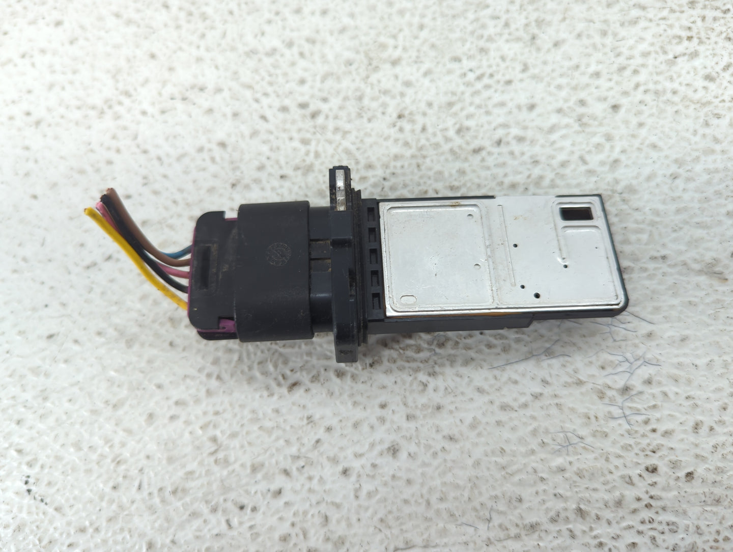 2010-2011 Gmc Terrain Mass Air Flow Meter Maf 1487814 - Oemusedautoparts1.com