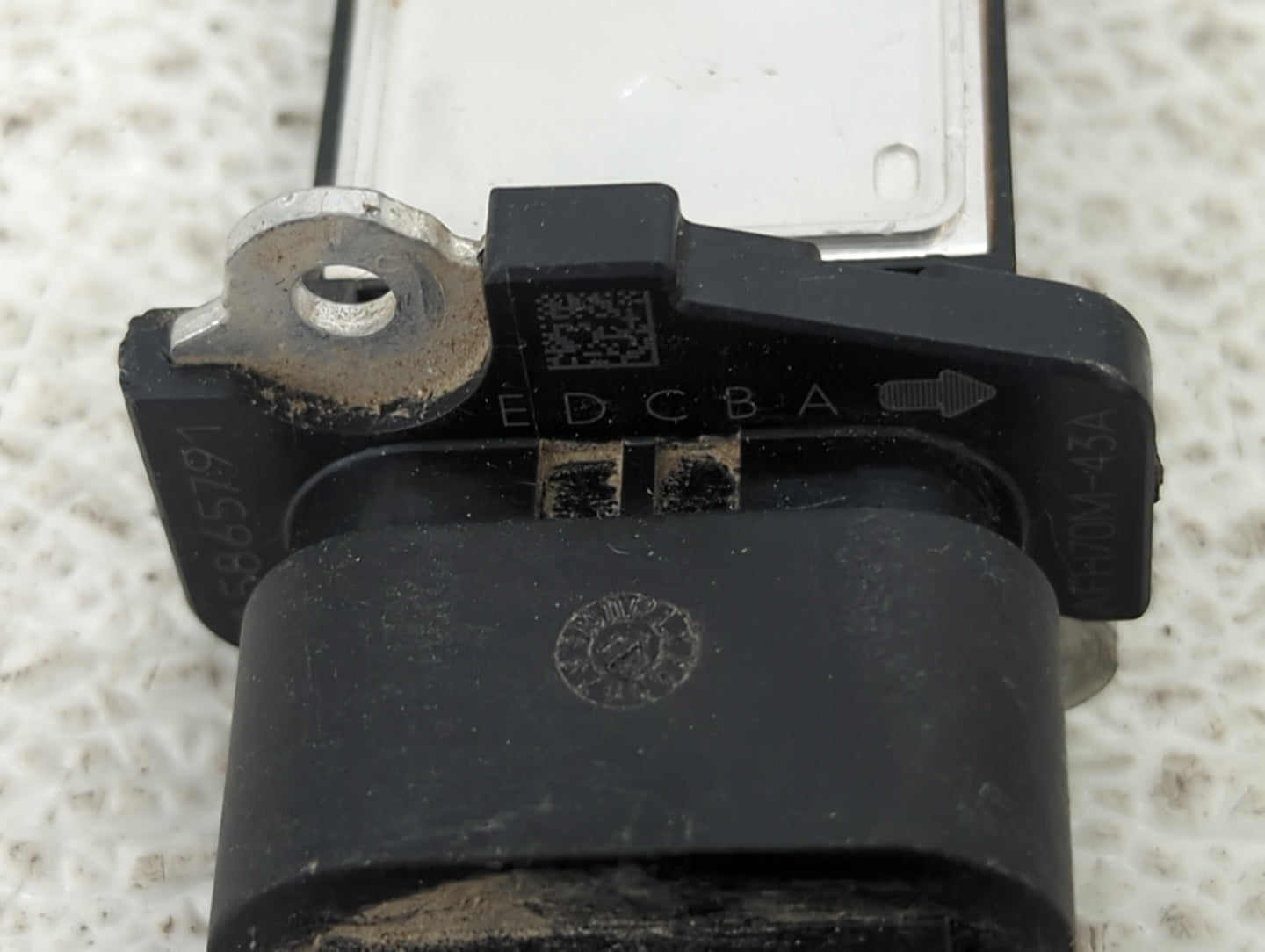 2010-2011 Gmc Terrain Mass Air Flow Meter Maf 1487814 - Oemusedautoparts1.com