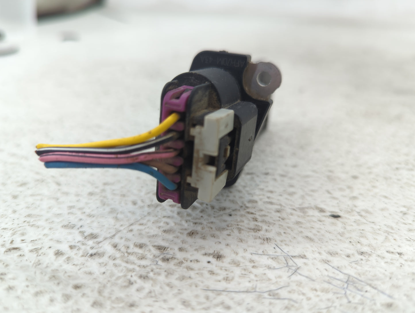 2010-2011 Gmc Terrain Mass Air Flow Meter Maf 1487814 - Oemusedautoparts1.com