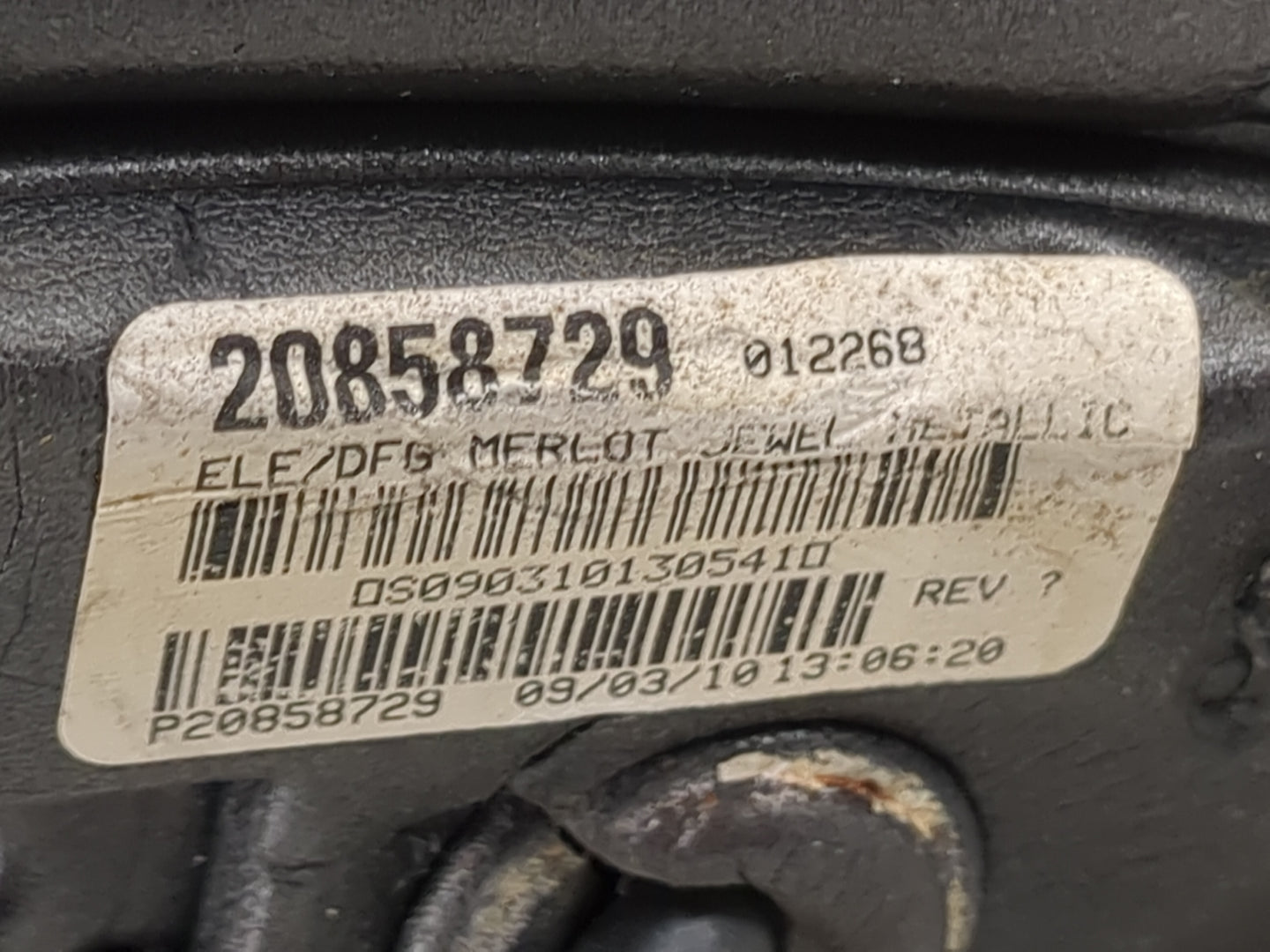 2010-2011 Gmc Terrain Driver Side View Mirror - Left Door Mirror OEM Used - Oemusedautoparts1.com
