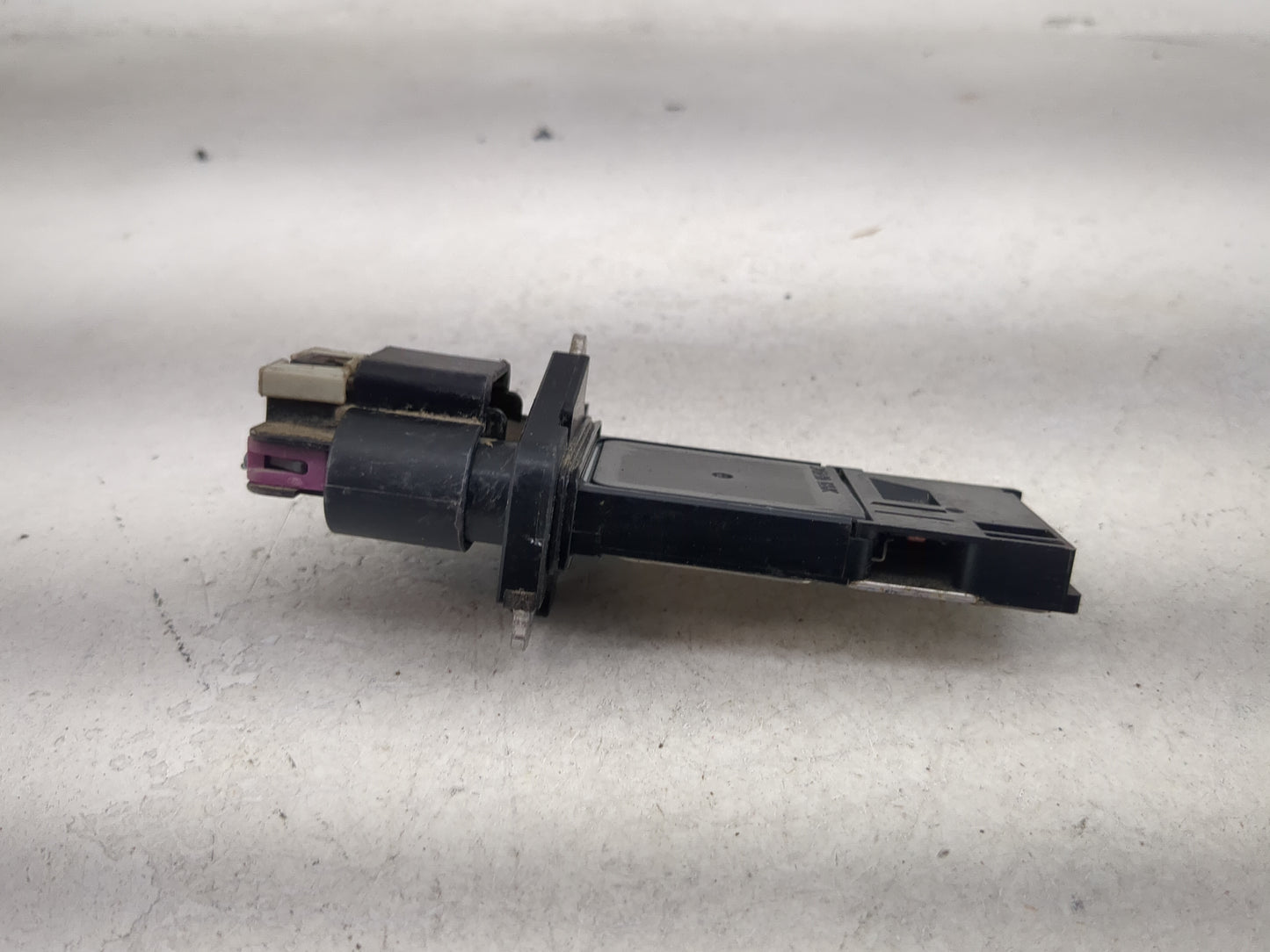 2010-2011 Gmc Terrain Mass Air Flow Meter Maf 1488628 - Oemusedautoparts1.com