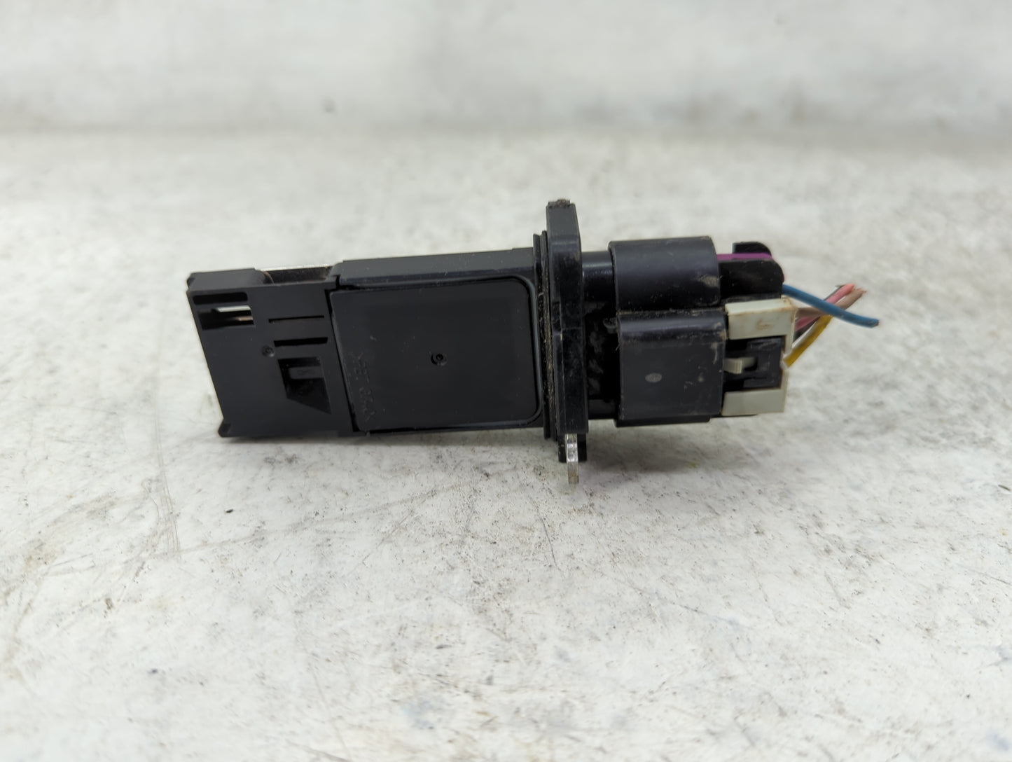 2010-2011 Gmc Terrain Mass Air Flow Meter Maf 1489765 - Oemusedautoparts1.com