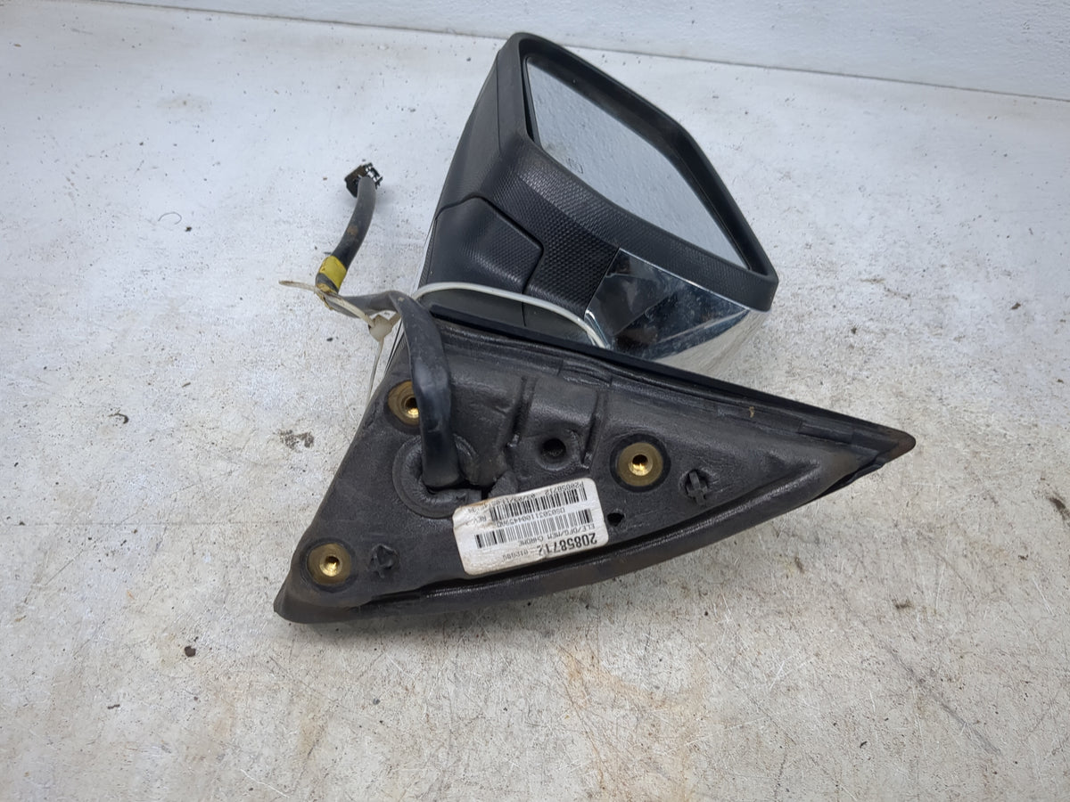 2010-2011 Gmc Terrain Driver Side View Mirror - Left Door Mirror OEM Used - Oemusedautoparts1.com