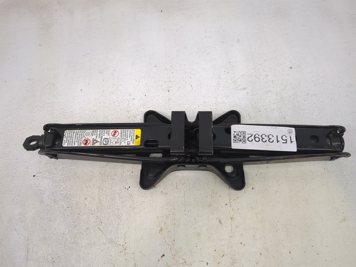2011 Gmc Terrain Spare Scissor Car Jack 1513392 - Oemusedautoparts1.com