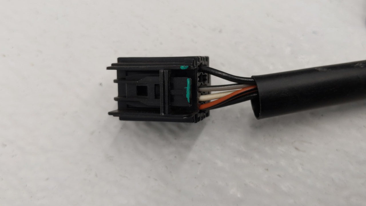 2010-2011 Gmc Terrain Side Mirror Replacement Passenger Right View Door Mirror P/N:20858728 20858720, 20858722 Fits Fits 201