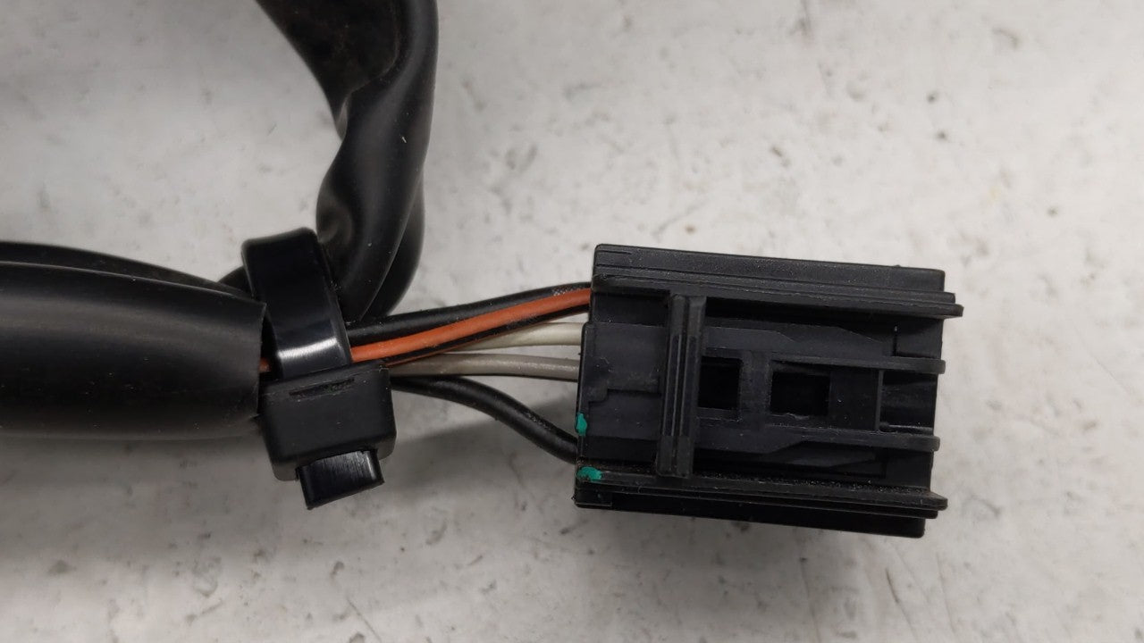 2010-2011 Gmc Terrain Passenger Side View Mirror - Right Door Mirror OEM Used - Oemusedautoparts1.com