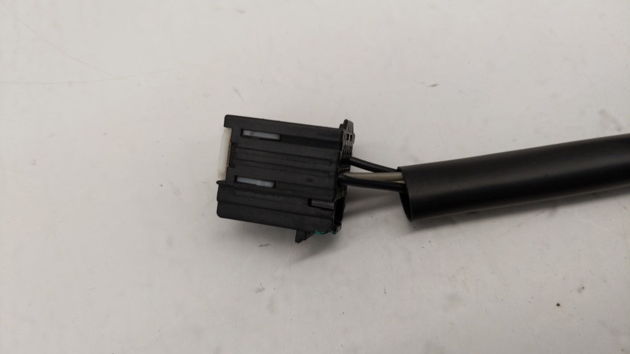 2010-2011 Gmc Terrain Passenger Side View Mirror - Right Door Mirror OEM Used - Oemusedautoparts1.com