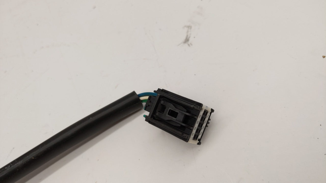 2010-2011 Gmc Terrain Side Mirror Replacement Driver Left View Door Mirror P/N:20858735 Fits Fits 2010 2011 OEM Used Auto Pa