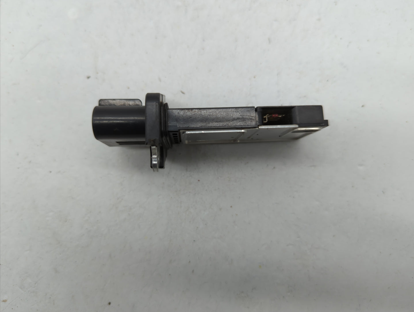 2010-2011 Gmc Terrain Mass Air Flow Meter Maf - Oemusedautoparts1.com