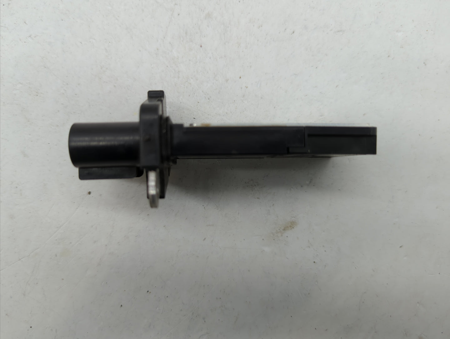 2010-2011 Gmc Terrain Mass Air Flow Meter Maf - Oemusedautoparts1.com