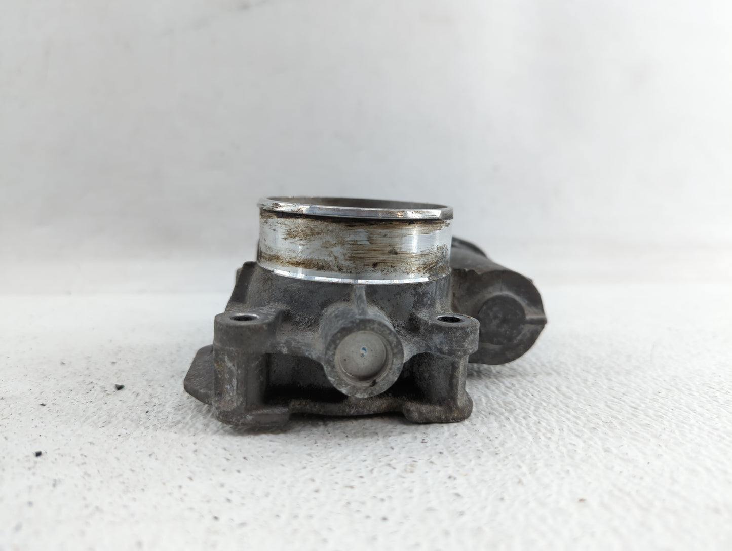 2010-2012 Gmc Terrain Throttle Body P/N:9B4G-9F991-A 668AA, 186AA Fits Fits 2007 2008 2009 2010 2011 2012 OEM Used Auto Part