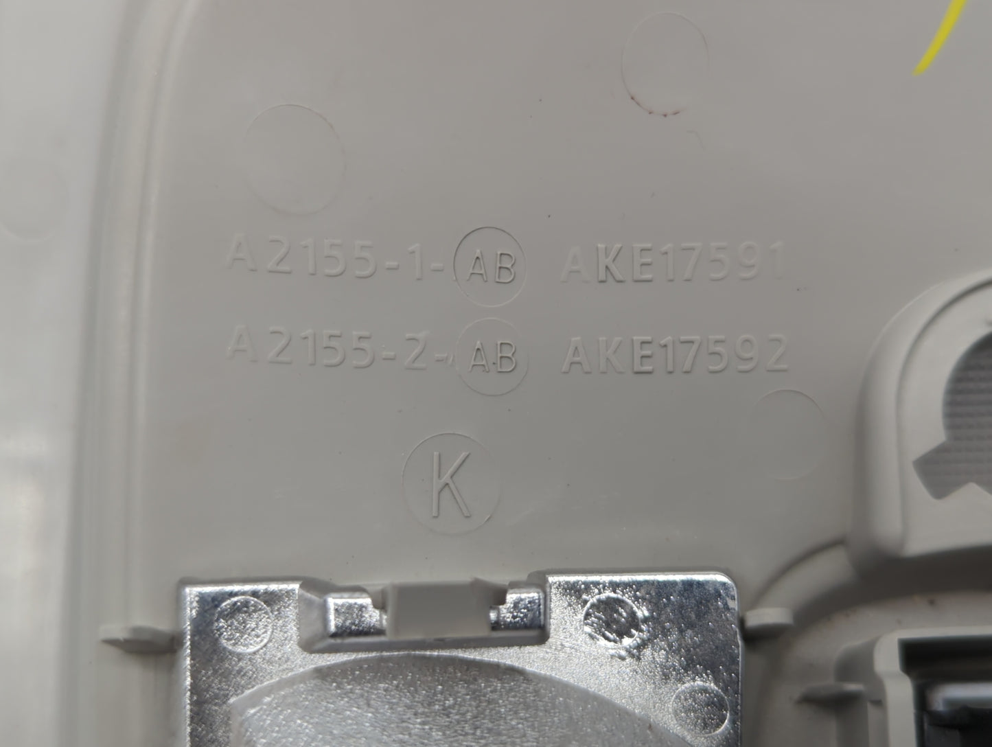 2010-2011 Gmc Terrain Overhead Console W/rear Climate Control - Oemusedautoparts1.com