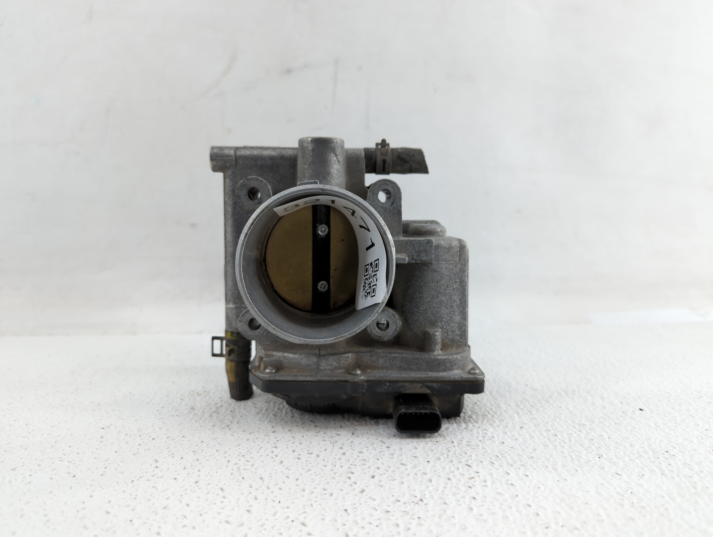 2010-2012 Gmc Terrain Throttle Body P/N:9B4G-9F991-A 668AA, 186AA Fits Fits 2007 2008 2009 2010 2011 2012 OEM Used Auto Part