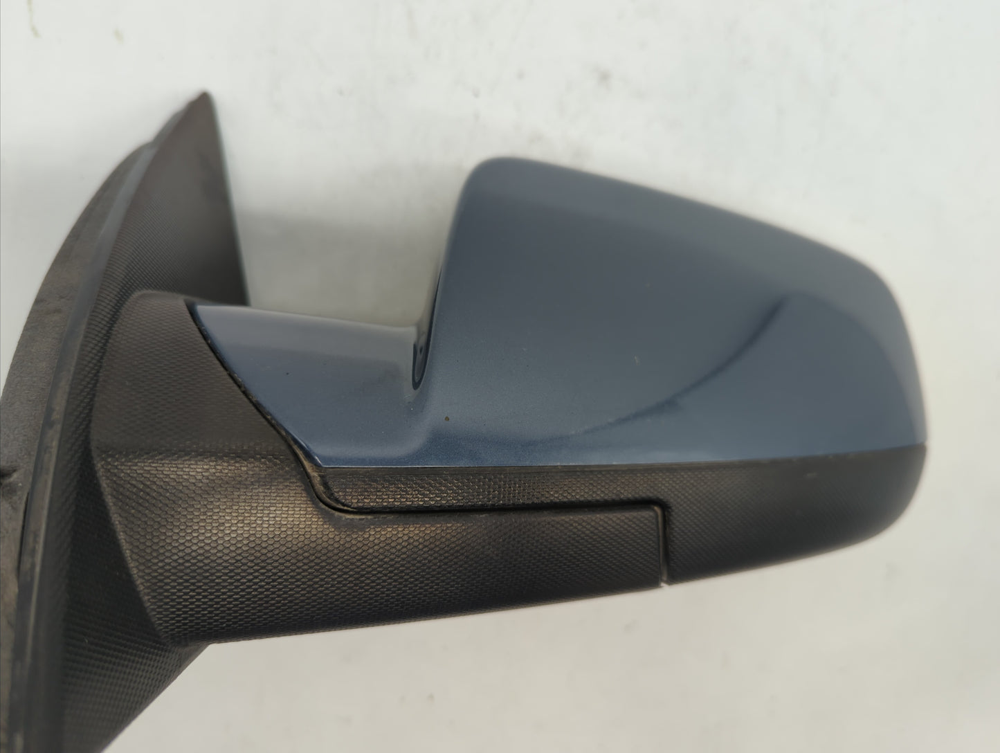 2010-2011 Gmc Terrain Driver Side View Mirror - Left Door Mirror OEM Used - Oemusedautoparts1.com