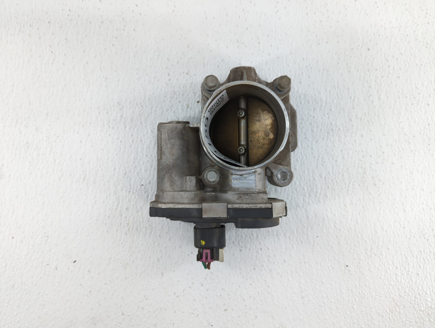 2010-2012 Gmc Terrain Throttle Body P/N:9B4G-9F991-A 668AA, 186AA Fits Fits 2007 2008 2009 2010 2011 2012 OEM Used Auto Part