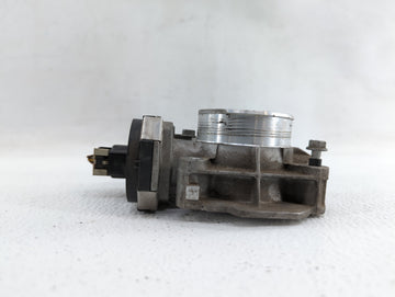 2010-2012 Gmc Terrain Throttle Body P/N:9B4G-9F991-A 668AA, 186AA Fits Fits 2007 2008 2009 2010 2011 2012 OEM Used Auto Parts