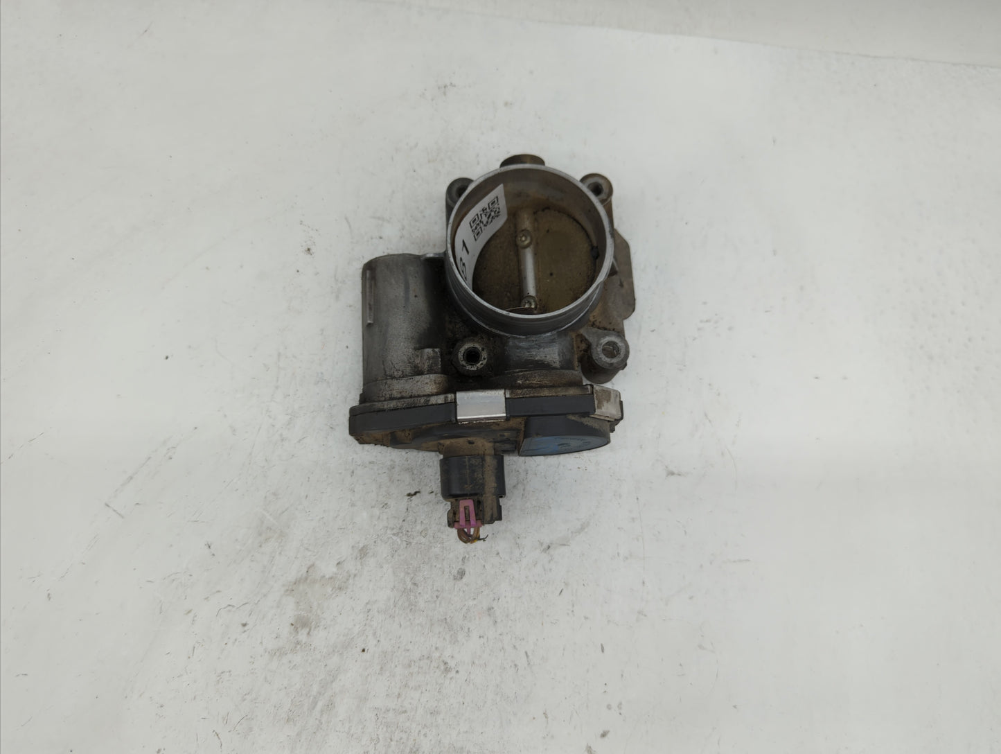 2010-2012 Gmc Terrain Throttle Body P/N:9B4G-9F991-A 668AA, 186AA Fits Fits 2007 2008 2009 2010 2011 2012 OEM Used Auto Part