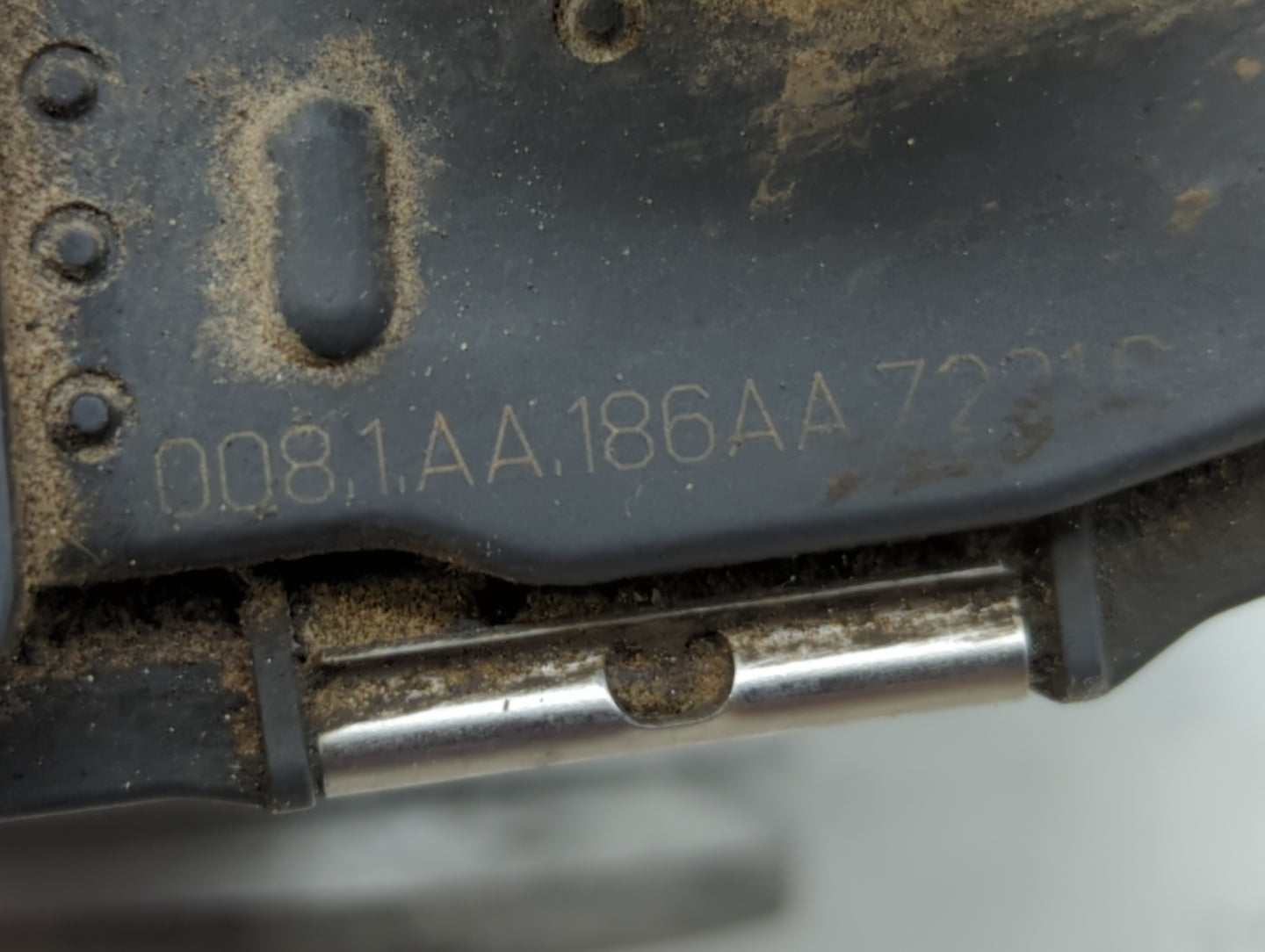 2010-2012 Gmc Terrain Throttle Body P/N:9B4G-9F991-A 668AA, 186AA Fits Fits 2007 2008 2009 2010 2011 2012 OEM Used Auto Part