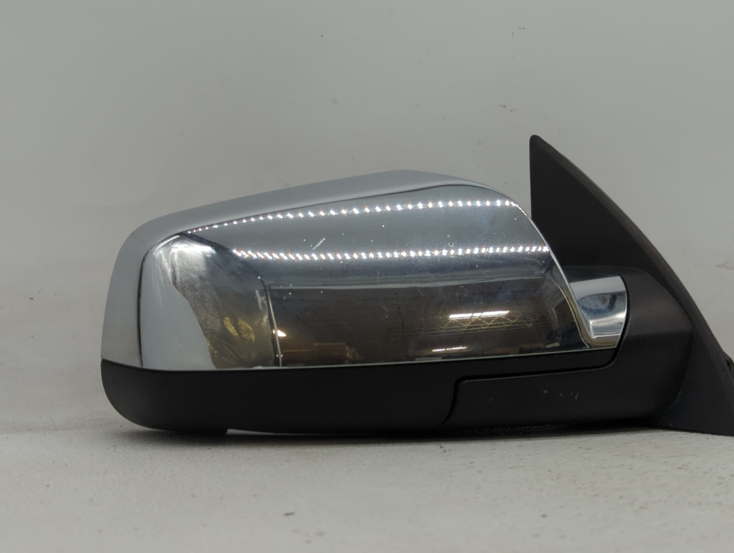 2010-2011 Gmc Terrain Passenger Side View Mirror - Right Door Mirror OEM Used - Oemusedautoparts1.com