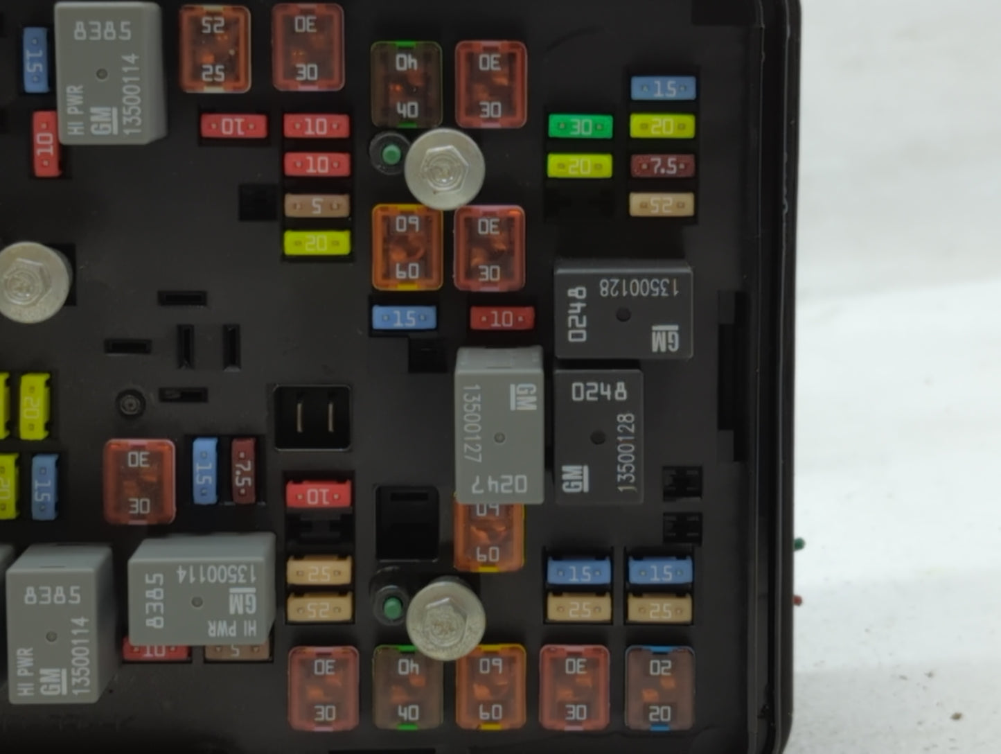 2011 Gmc Terrain Fusebox Fuse Box Panel Relay Module P/N:20899627 20899629 Fits OEM Used Auto Parts - Oemusedautoparts1.com