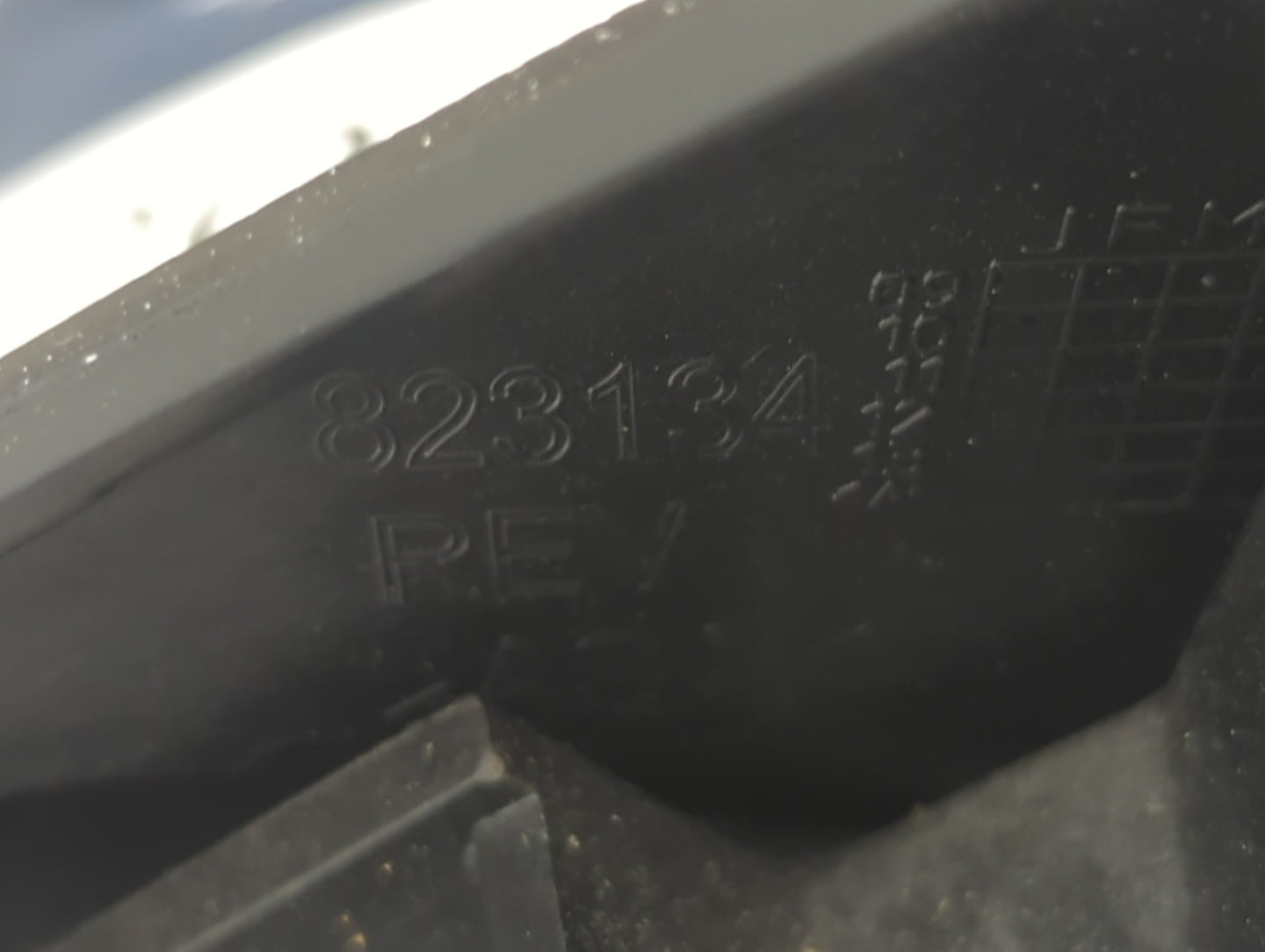 2010-2011 Gmc Terrain Passenger Side View Mirror - Right Door Mirror OEM Used - Oemusedautoparts1.com