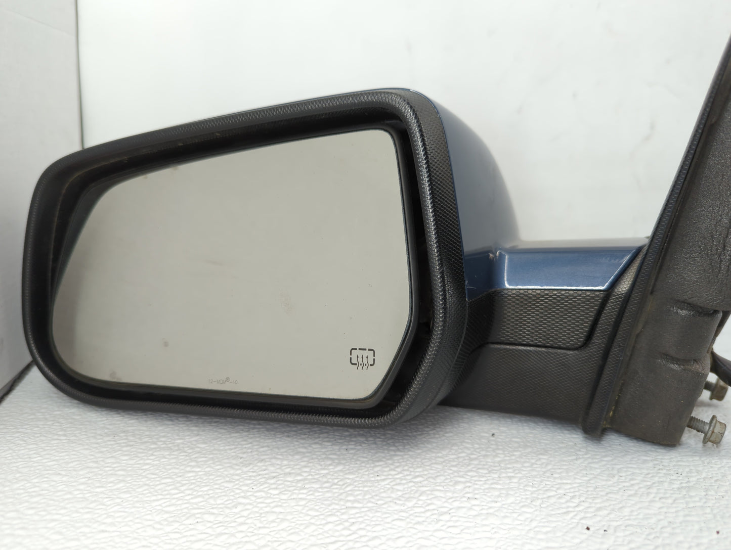2010-2011 Gmc Terrain Driver Side View Mirror - Left Door Mirror OEM Used - Oemusedautoparts1.com