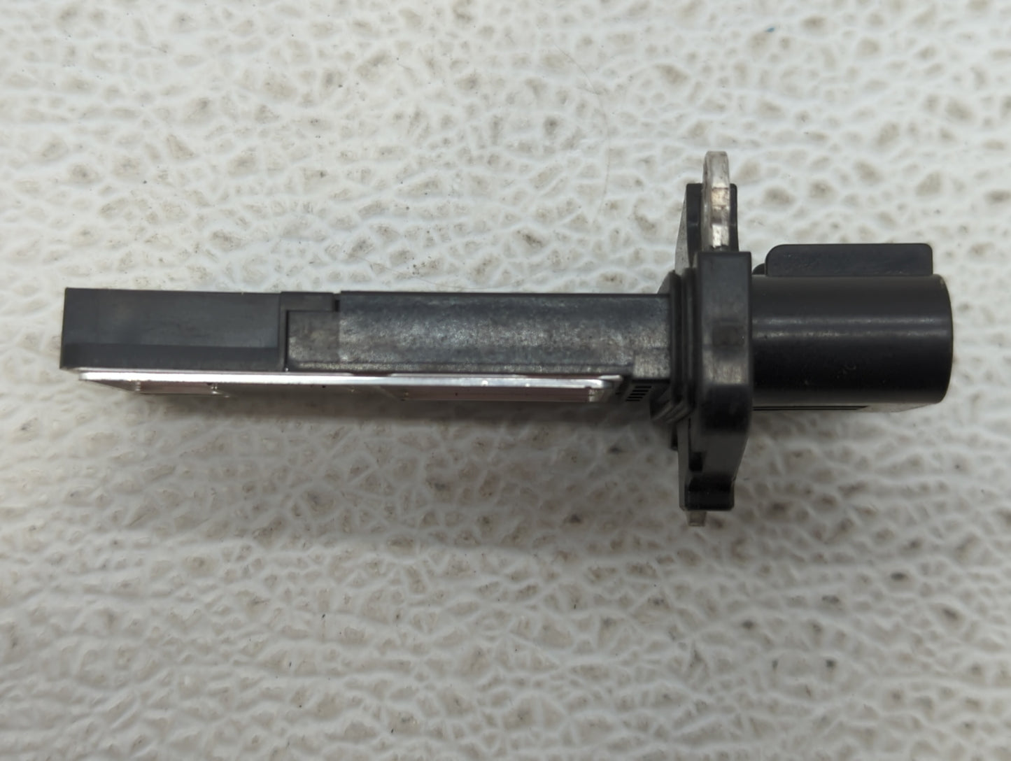 2010-2011 Gmc Terrain Mass Air Flow Meter Maf - Oemusedautoparts1.com