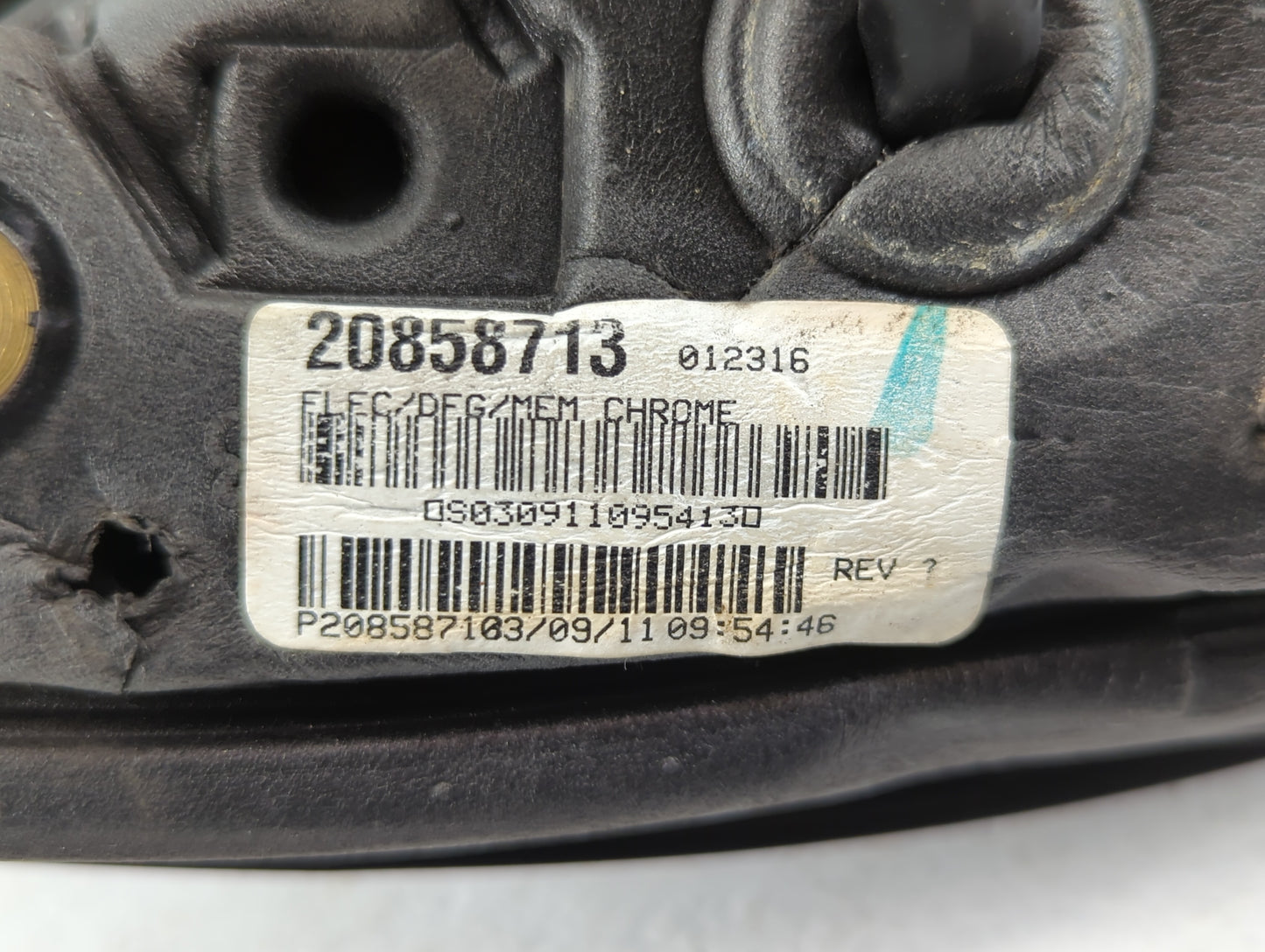 2010-2011 Gmc Terrain Passenger Side View Mirror - Right Door Mirror OEM Used - Oemusedautoparts1.com