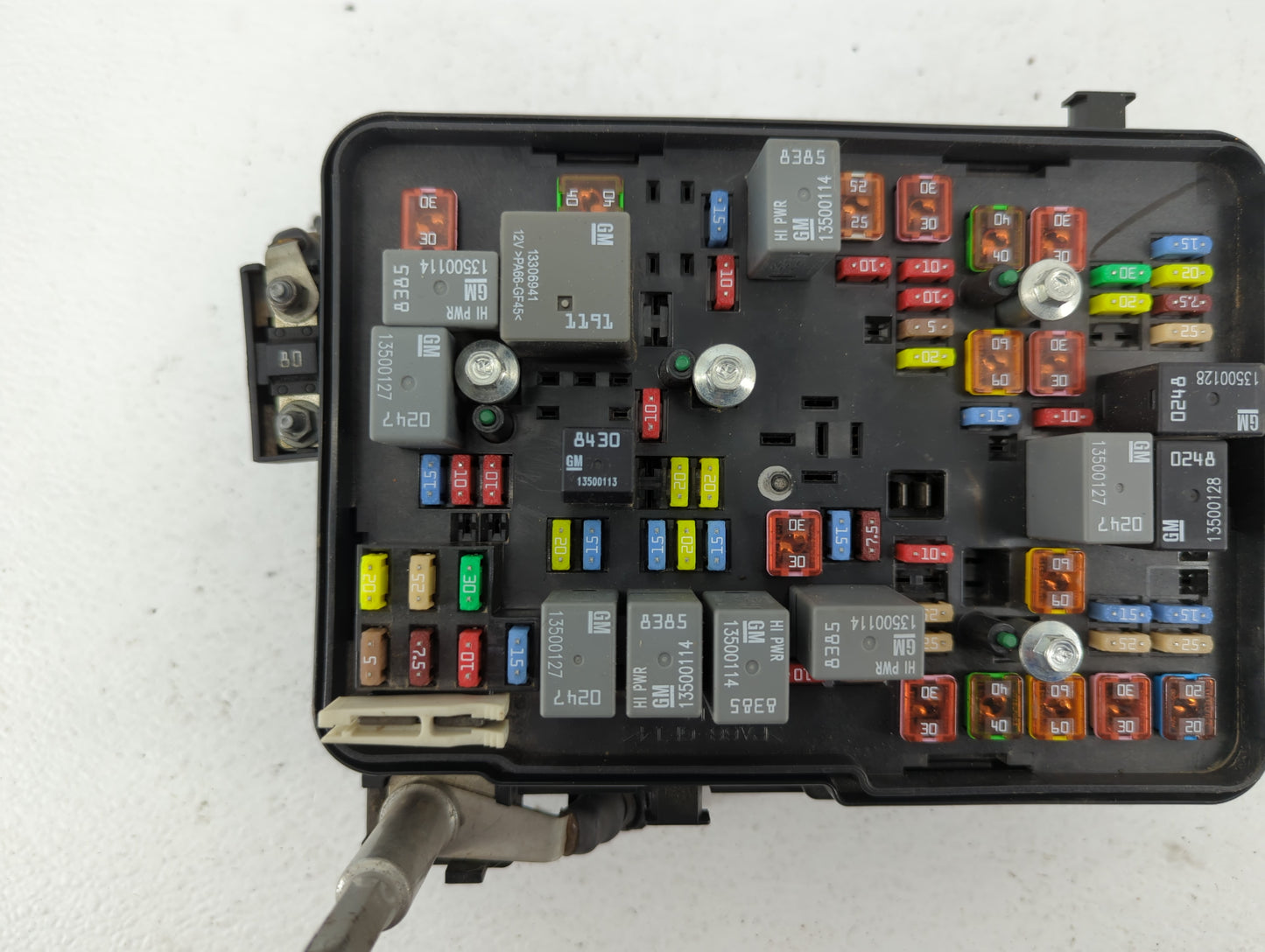 2011 Gmc Terrain Fusebox Fuse Box Panel Relay Module P/N:20899629_02 Fits OEM Used Auto Parts - Oemusedautoparts1.com