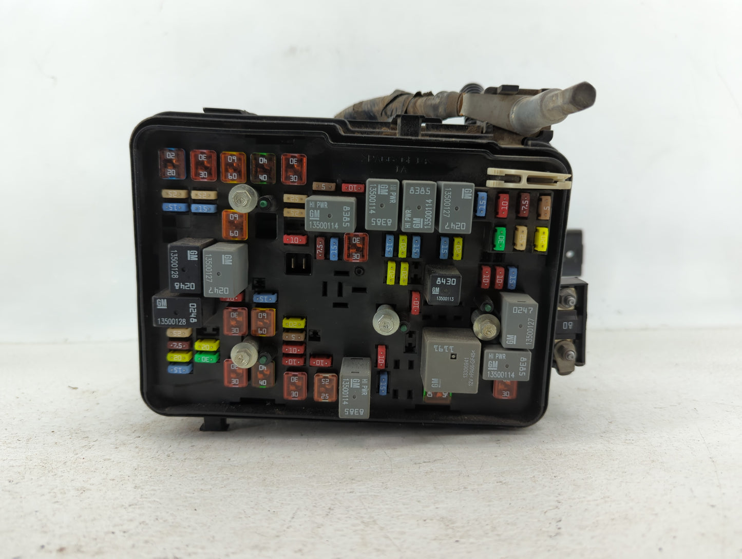 2011 Gmc Terrain Fusebox Fuse Box Panel Relay Module P/N:20899629 -02 Fits OEM Used Auto Parts - Oemusedautoparts1.com