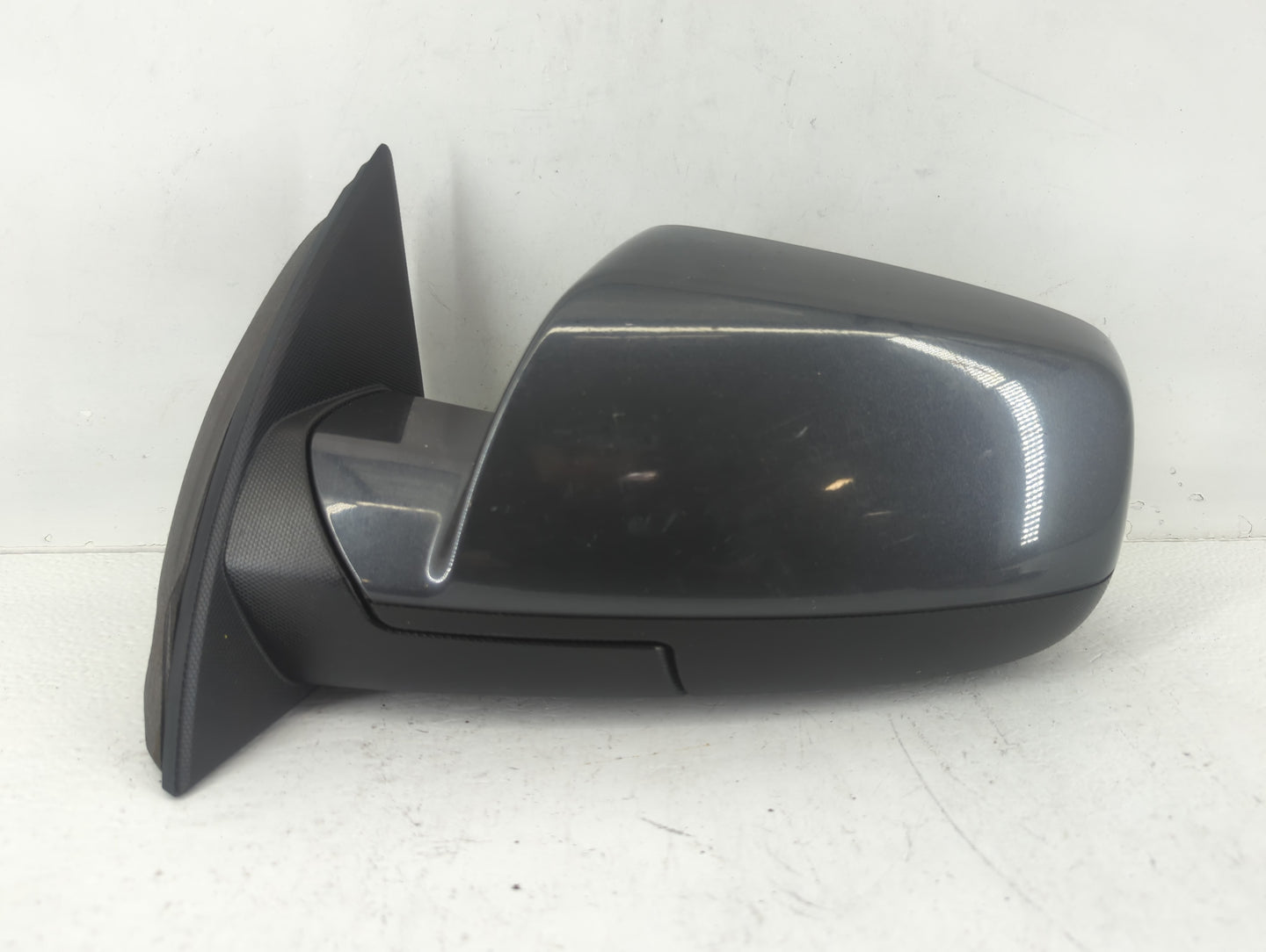 2010-2011 Gmc Terrain Driver Side View Mirror - Left Door Mirror OEM Used - Oemusedautoparts1.com