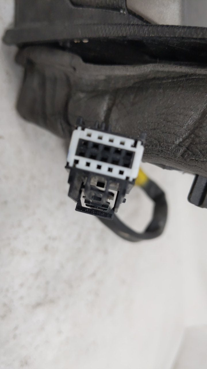 2010-2011 Gmc Terrain Side Mirror Replacement Driver Left View Door Mirror Fits OEM Used Auto Parts - Oemusedautoparts1.com