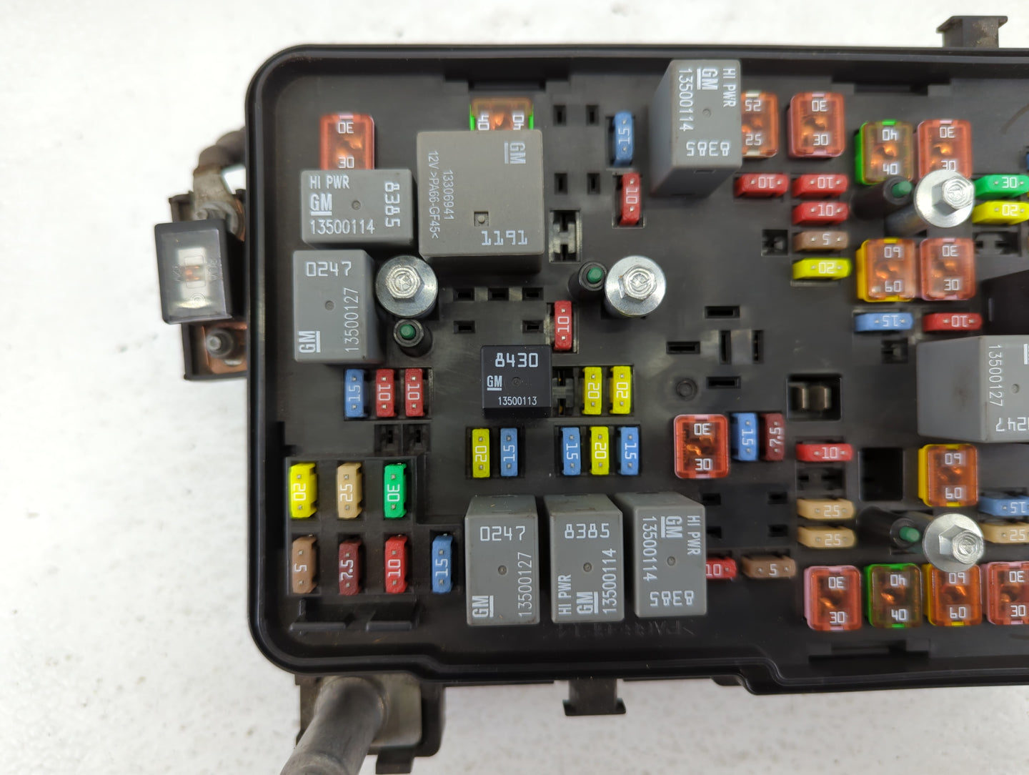 2011 Gmc Terrain Fusebox Fuse Box Panel Relay Module P/N:3380 20899629 02 Fits OEM Used Auto Parts - Oemusedautoparts1.com