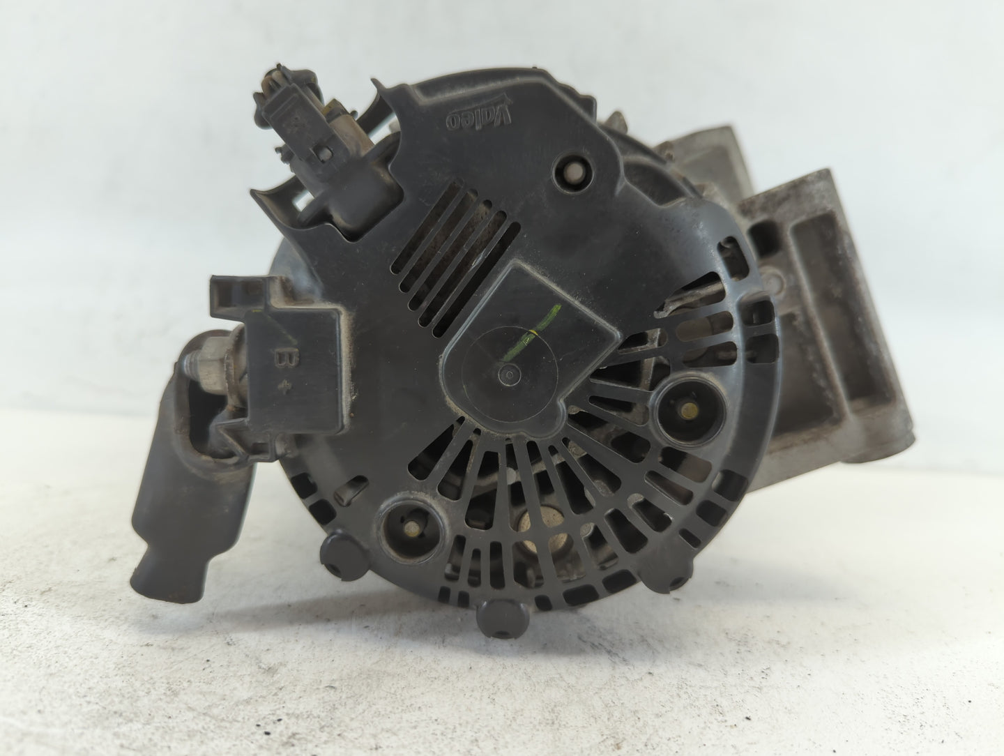 2010-2017 Gmc Terrain Alternator Replacement Generator Charging Assembly Engine OEM P/N:13500315 Fits OEM Used Auto Parts - 