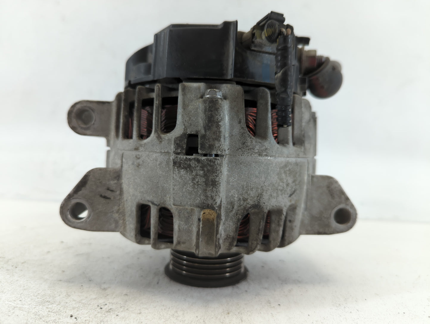 2010-2017 Gmc Terrain Alternator Replacement Generator Charging Assembly Engine OEM P/N:13500315 Fits OEM Used Auto Parts - 