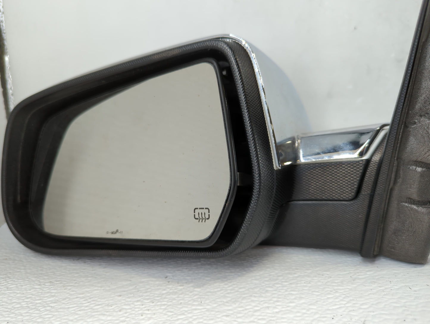 2010-2011 Gmc Terrain Driver Side View Mirror - Left Door Mirror OEM Used - Oemusedautoparts1.com