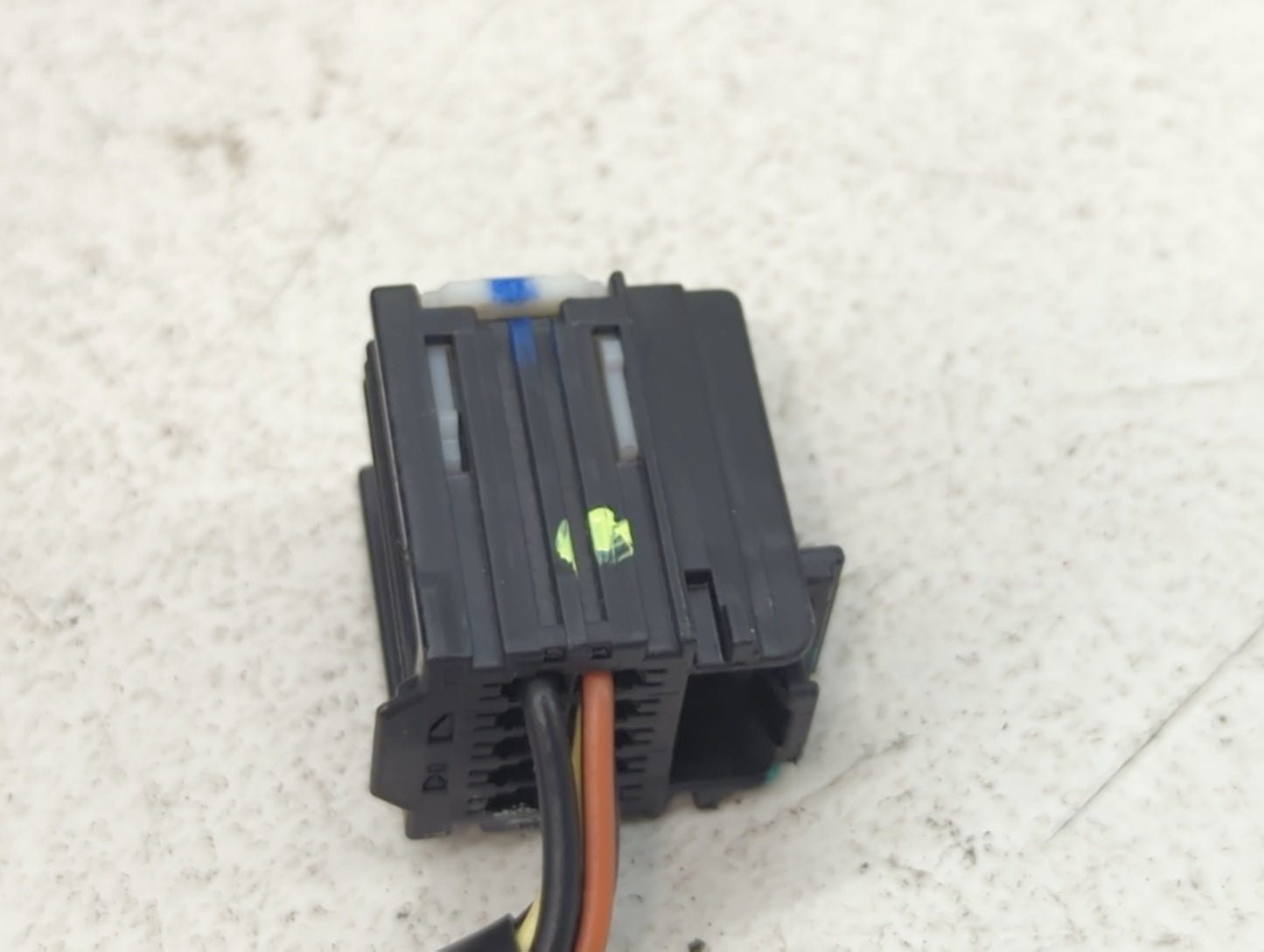 2010-2011 Gmc Terrain Passenger Side View Mirror - Right Door Mirror OEM Used - Oemusedautoparts1.com