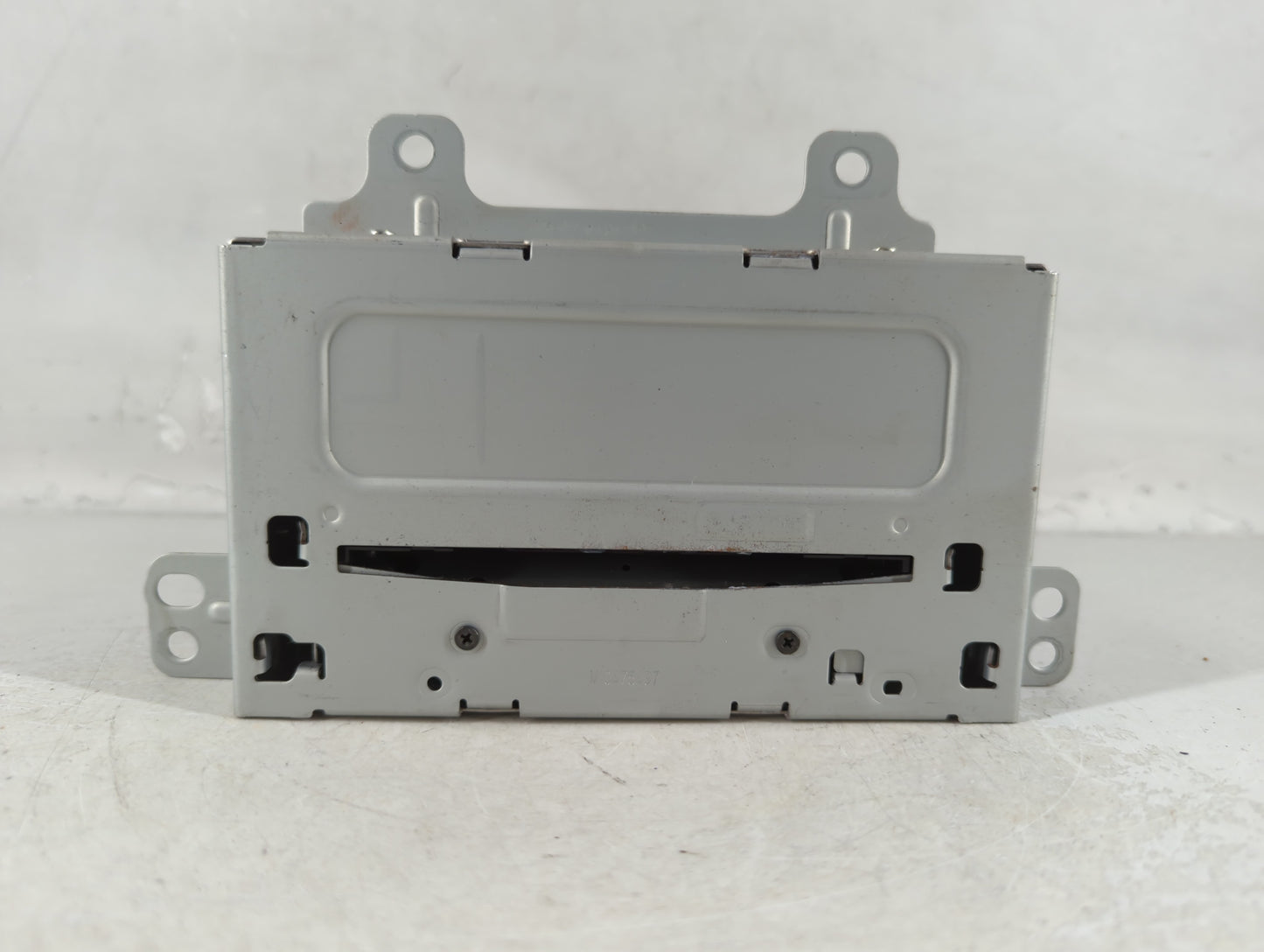 2011-2011 Gmc Terrain Am Fm Cd Player Radio Receiver - Oemusedautoparts1.com
